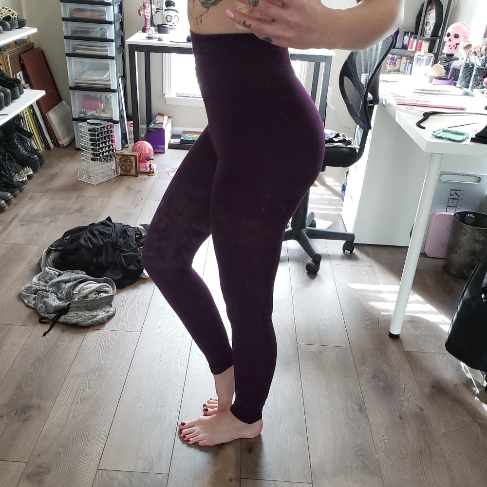 DONATED// Dark purple fleece lined leggings - Picture 3 of 7